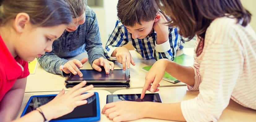 שימוש במחשב לילדים בגיל בית הספר | استخدام الأولاد للحاسوب سنّ المدرسة