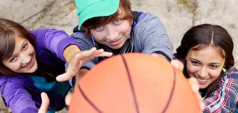 פעילות גופנית לילדים גדולים ולבני נוער | النشاط الجسماني للأولاد الكبار والشبّان
