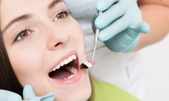 טיפולי שיניים לבני נוער: בני 12-18 | علاجات الأسنان للشبّان بعمر 12-18 عاما