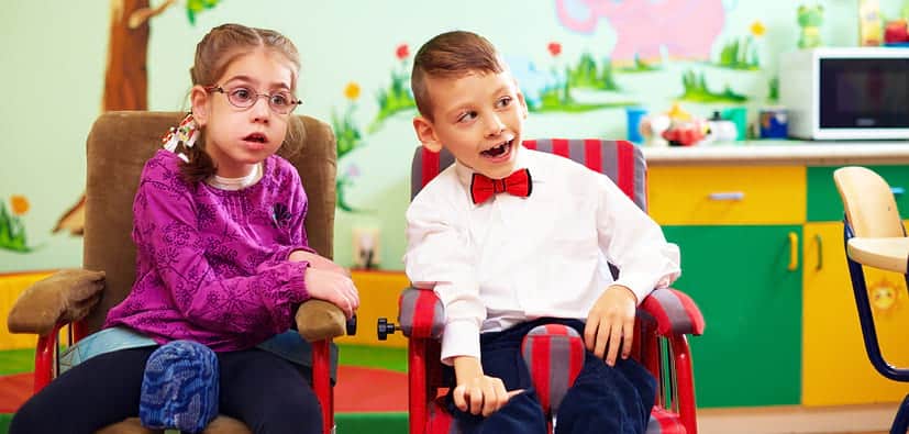 משחק וחברויות אצל ילדים עם צרכים מיוחדים | اللعب والصداقات لدى الأولاد ذوي الاحتياجات الخاصة